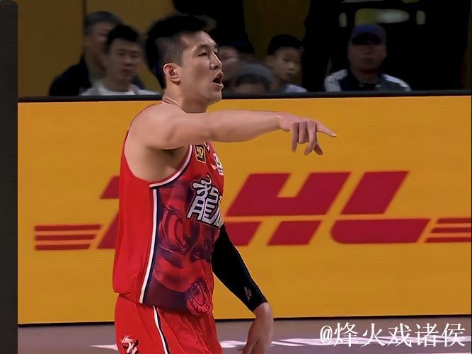 郭艾伦爆砍32分6记三分破纪录 广州大胜吉林