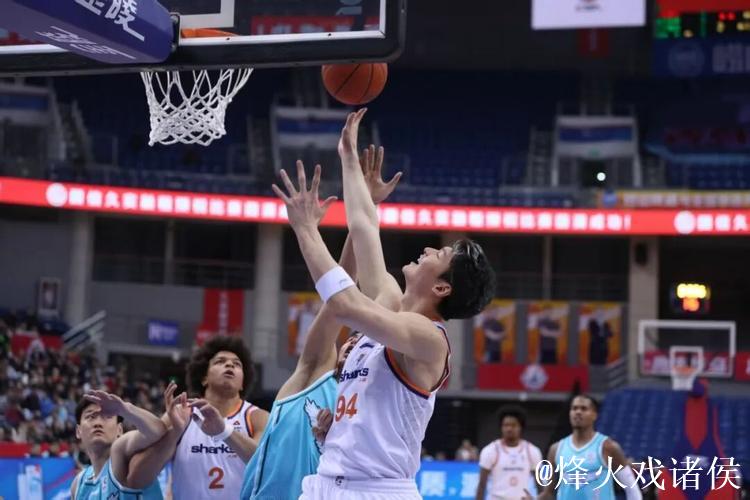 大鲨鱼八连胜!卢伟要复制上赛季奇迹? 大鲨鱼八连胜!卢伟要复制上赛季奇迹?